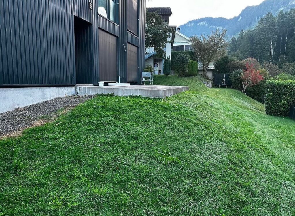 Erstellung Fundamente für Holzbau - vorher